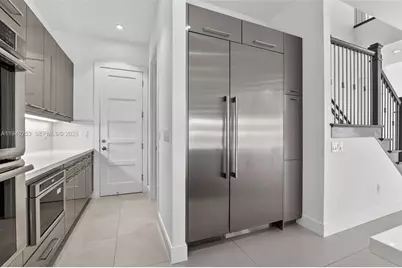 201 NE 6th St, Boca Raton, FL 33432 - Photo 36