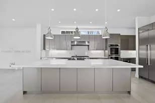 201 NE 6th St, Boca Raton, FL 33432 - Photo 18