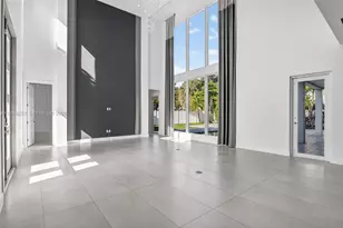 201 NE 6th St, Boca Raton, FL 33432 - Photo 14