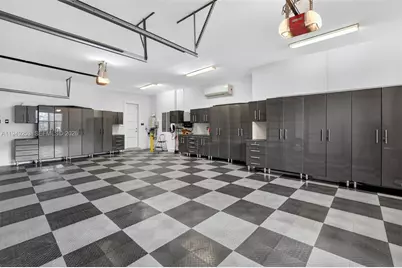 201 NE 6th St, Boca Raton, FL 33432 - Photo 8