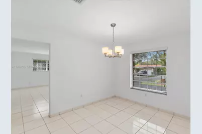 911 Pizarro St, Coral Gables, FL 33134 - Photo 12