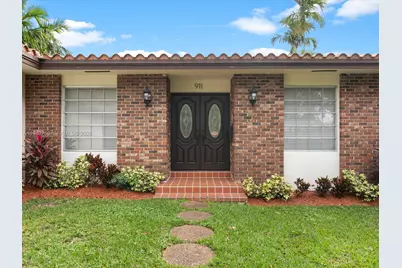 911 Pizarro St, Coral Gables, FL 33134 - Photo 2