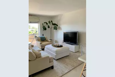 8400 Byron Ave #4F, Miami Beach, FL 33141 - Photo 6