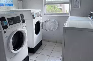 100 Edgewater Dr, Coral Gables, FL 33133 - Photo 32