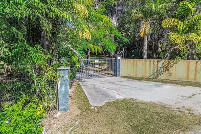 18975 SW 224th St, Miami, FL 33170 - Photo 80