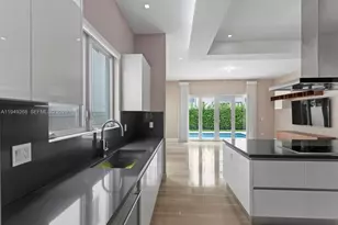 8415 NW 34th Dr, Doral, FL 33122 - Photo 22