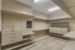 8415 NW 34th Dr, Doral, FL 33122 - Photo 56