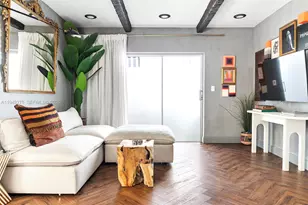 2858 Pine Tree Dr, Miami Beach, FL 33140 - Photo 4