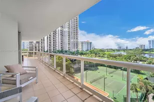 20191 E Country Club Dr, Aventura, FL 33180 - Photo 28