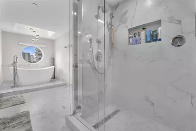 20191 E Country Club Dr #601, Aventura, FL 33180 - Photo 22