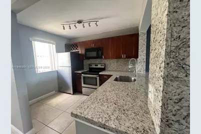 5200 NW 31st Ave #34, Fort Lauderdale, FL 33309 - Photo 2