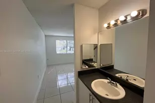 8028 SW 21st Ct, Miramar, FL 33025 - Photo 14