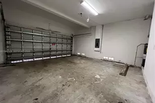 3334 NE 3rd Dr, Homestead, FL 33033 - Photo 8