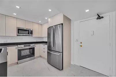 345 Ocean Dr #508, Miami Beach, FL 33139 - Photo 8