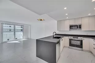345 Ocean Dr, Miami Beach, FL 33139 - Photo 4