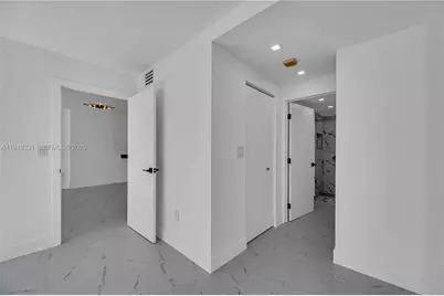345 Ocean Dr #508, Miami Beach, FL 33139 - Photo 24