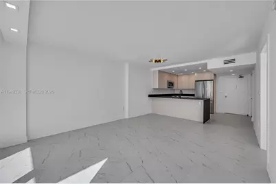 345 Ocean Dr #508, Miami Beach, FL 33139 - Photo 12