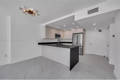 345 Ocean Dr #508, Miami Beach, FL 33139 - Photo 10