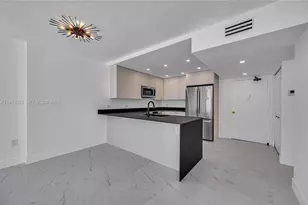 345 Ocean Dr, Miami Beach, FL 33139 - Photo 10