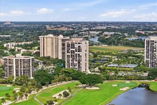 2425 Presidential Way, West Palm Beach, FL 33401 - Photo 2