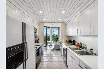 2800 Island Blvd #702, Aventura, FL 33160 - Photo 8