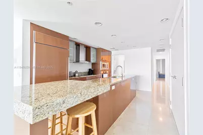 3801 Collins Ave #1105, Miami Beach, FL 33140 - Photo 18