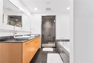 3801 Collins Ave, Miami Beach, FL 33140 - Photo 32