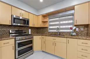 1211 NW 179th St, Miami Gardens, FL 33169 - Photo 12
