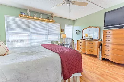 405 N Ocean Blvd #1528, Pompano Beach, FL 33062 - Photo 52