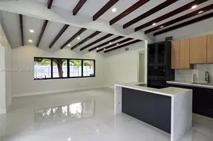 10525 SW 112th St, Miami, FL 33176 - Photo 8