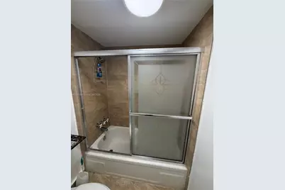 2801 NE 183rd St #111W, Aventura, FL 33160 - Photo 10