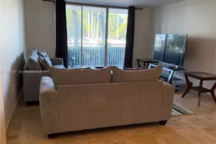 2801 NE 183rd St, Aventura, FL 33160 - Photo 18