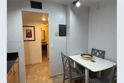 2801 NE 183rd St #111W, Aventura, FL 33160 - Photo 4