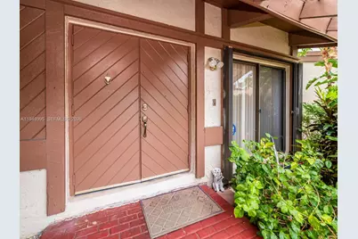 429 Leslie Dr #429, Hallandale Beach, FL 33009 - Photo 10