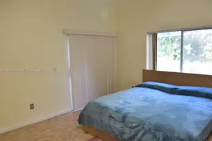 131 SW 178th Way, Pembroke Pines, FL 33029 - Photo 14