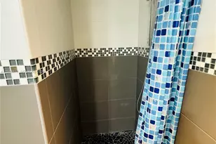 4717 NW 7th St, Miami, FL 33126 - Photo 8