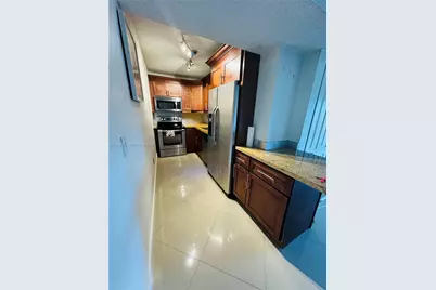 4717 NW 7th St #308-10, Miami, FL 33126 - Photo 4