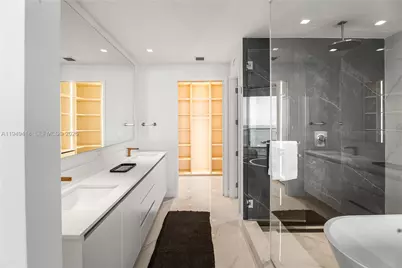 700 NE 24th St #2602, Miami, FL 33137 - Photo 14