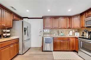 1701 S Ocean Dr, Hollywood, FL 33019 - Photo 4
