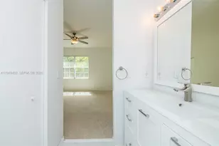 1911 Madeira Dr, Weston, FL 33327 - Photo 46