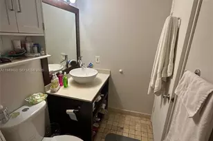 5880 Collins Ave, Miami Beach, FL 33140 - Photo 26