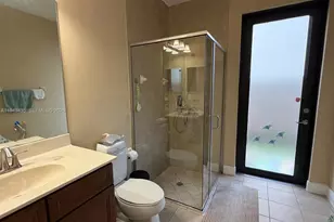 9855 NW 89th Terrace, Doral, FL 33178 - Photo 8