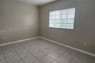 2711 NE 4th St, Homestead, FL 33033 - Photo 8