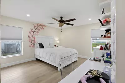 8615 Bridle Path Ct, Davie, FL 33328 - Photo 6