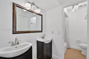 3516 Gardens E Dr, Palm Beach Gardens, FL 33410 - Photo 24