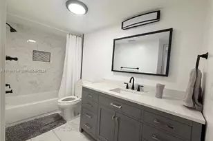 8931 N New River Canal Rd, Plantation, FL 33324 - Photo 18