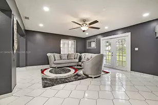 2210 NW 91st Terrace, Pembroke Pines, FL 33024 - Photo 12