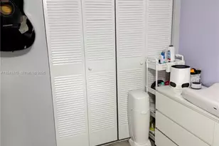 841 NE 207th Ln, Miami, FL 33179 - Photo 10