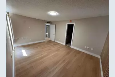 1990 W 56th St #1311, Hialeah, FL 33012 - Photo 8