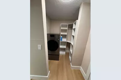 1990 W 56th St #1311, Hialeah, FL 33012 - Photo 6